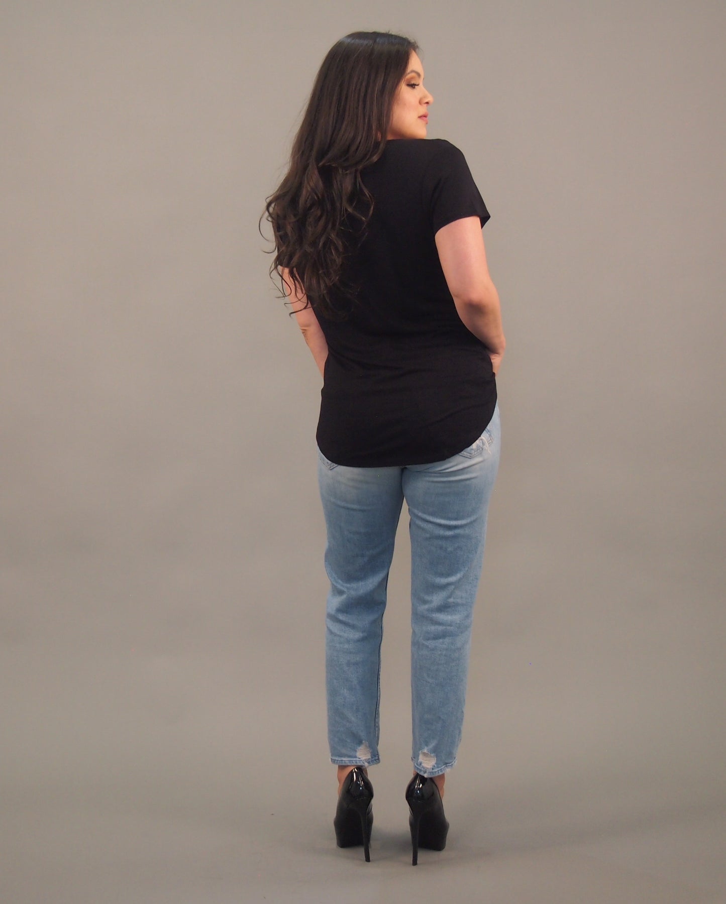 Black Knotted Scoop T-shirt