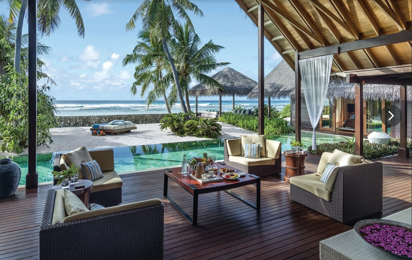 From Resort to Rooftop: 5 Summer Sets That Do It All