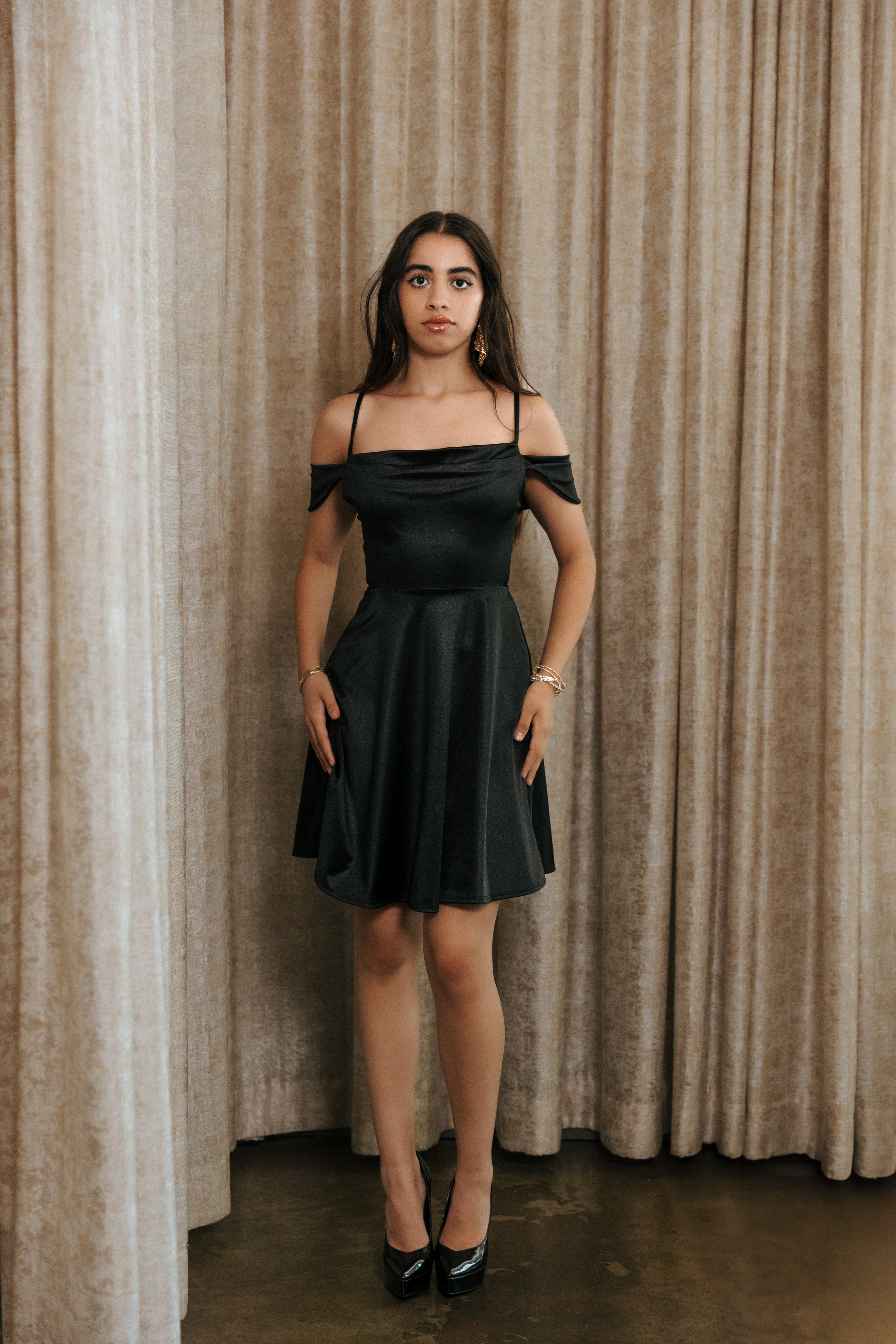 San Mateo Satin Spaghetti Strap Off Shoulder Flowy Skirt Mini Dress Black / Large San Mateo Satin Spaghetti Strap Off Shoulder Flowy Skirt Mini Dress Black / Large